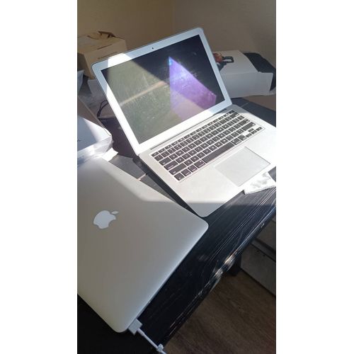 Apple MacBook Air 2017 13.3" Intel Core i5 - Ram 8 Go - DD 128 Go