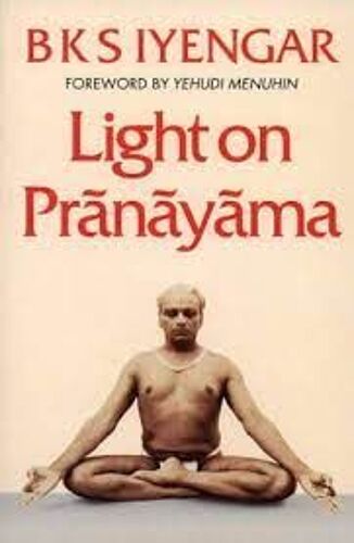 Bks Iyengar Light In Pranayama
