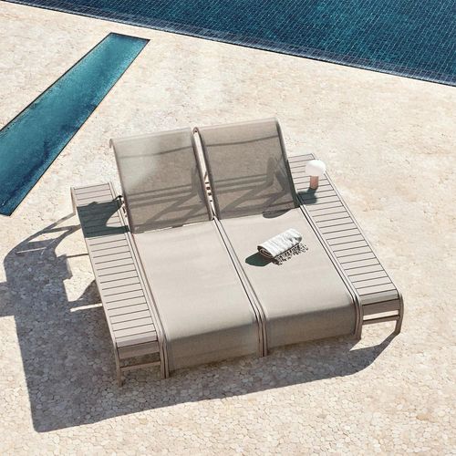 Ensemble De 2 Chaises Longues Inclinables Et 2 Tables D'appoint En Acier Marietta Brun Moka