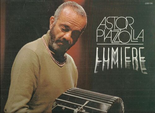 Lumière - Solitude, Mort, Lumiere, L'évasion, Bandoneon, Zita, Whisky, Escolaso