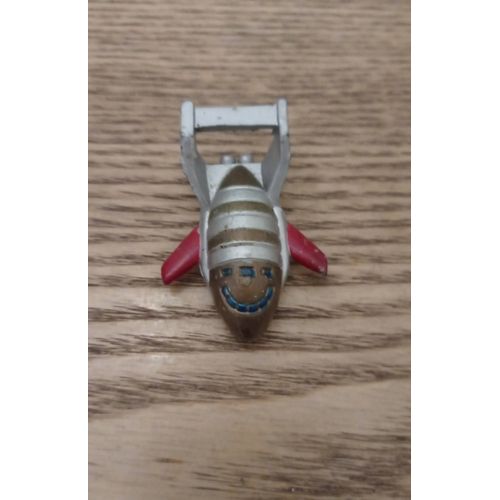 Vaisseau Spatial Outer Space Men Robot Star Attack