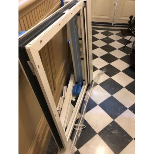 Fenêtre pvc 2 vantaux ouvrant avec volet roulant