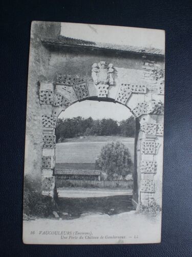 Cpa Vaucouleurs Une Porte Du Château De Gombervaux