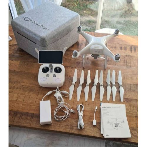Drone Dji Phantom 4 Advanced +-Dji