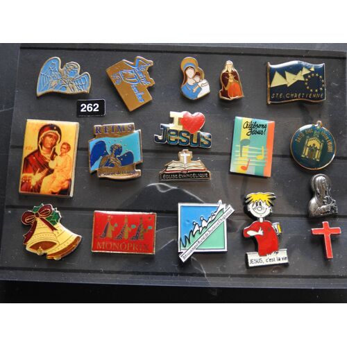 Lot De 17 Pins / Pin's Sur Religion / Christianisme /Lot 262