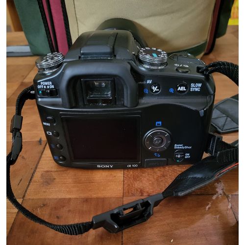 Boitier Sony Alpha 100 10 mpix + Objectif 18-200