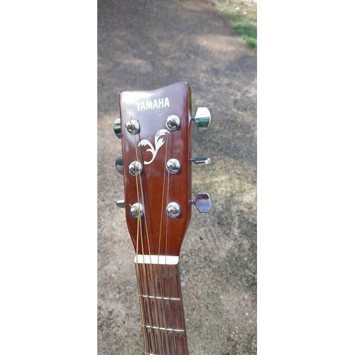 Guitar Yamaha F310p