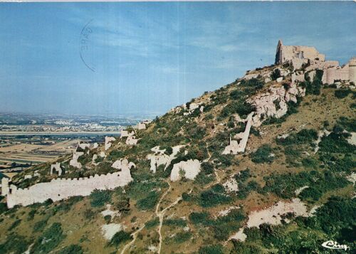 Carte Postale De Saint-Péray (Ardèche) Le Château Féodal De Crussol, Au Fond La Vallée Du Rhône Et La Ville De Valence (Réf.265)