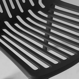 Chaise De Jardin Ajourée En Plastique Noir