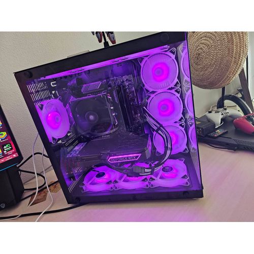 PC GAMER AMD Ryzen 5-7600 - RAM 32 Go - SSD 1 To - RTX 4070