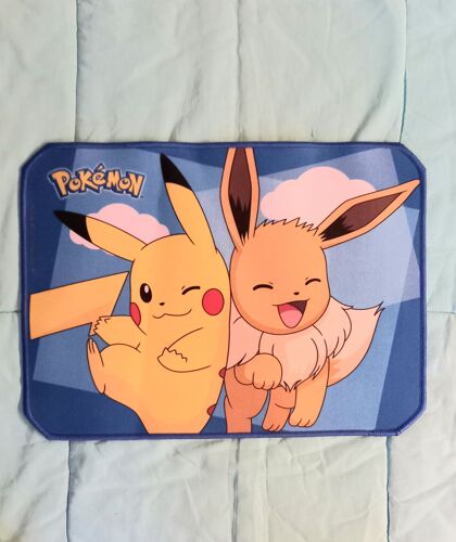 Tapis de souris Pokemon ordinateur Pikachu evoli 34 cm X 25 cm