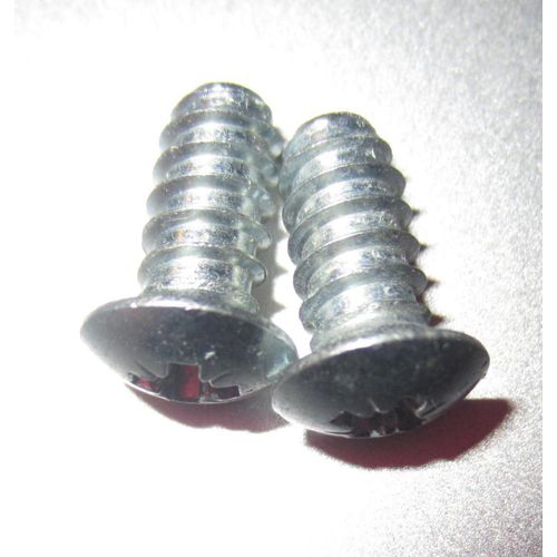 2 Vis fixation meubles ikea 16mm diamètre 6mm