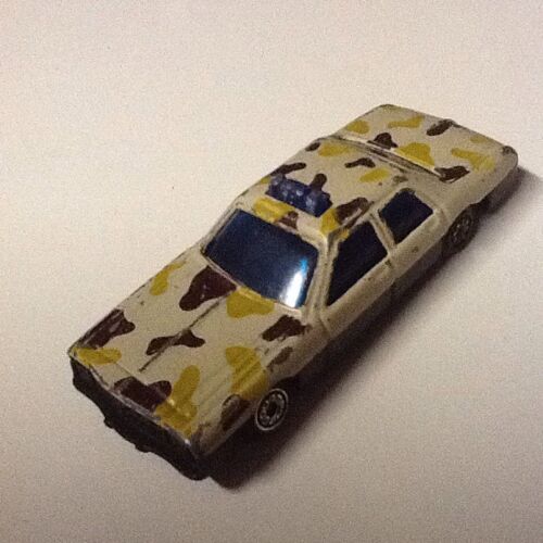 Petite Voiture Berline Militaire