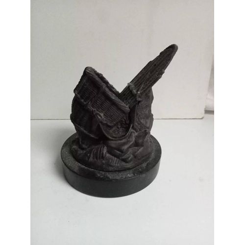 Grattoir Porte Alumettes En Bronze Noirci Hauteur 12 Cm Diamètre 10 Cm 800gr