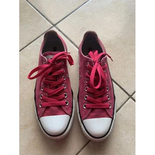 Baskets Converses Basses Rose Taille 39.