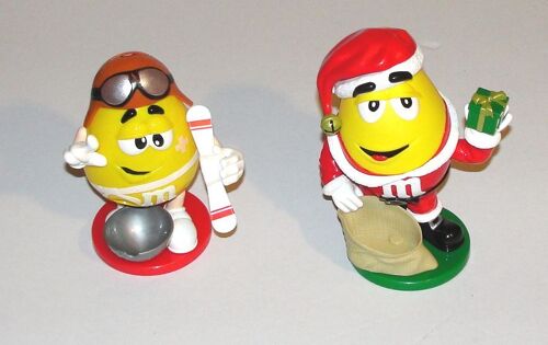 M&ms Figurine Oeuf Distributeur De Bonbon Lot 2 Personnages Different Pere Noel Et Pilote Aviateur Mms