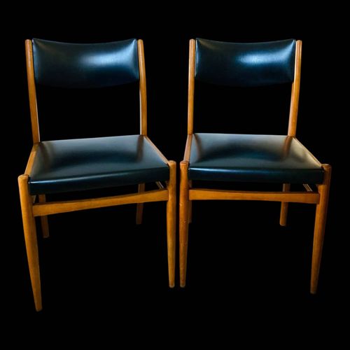 Paire de chaises Scandinaves annes 196070 bois