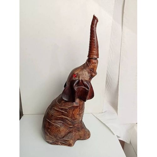 Élephant Bouteille Vetropelle En Cuir Hauteur 37 Cm Largeur 16 Cm 1,20kg