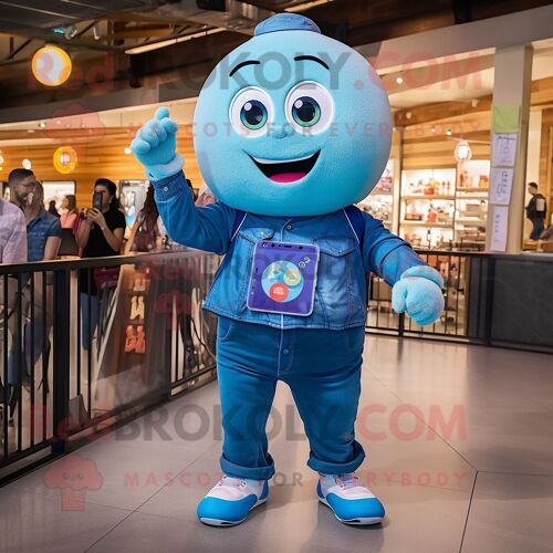 Personnage De Costume De Mascotte Redbrokoly Arc-En-Ciel Cyan Habillé D'une Chemise En Jean Et De Montres Intelligentes