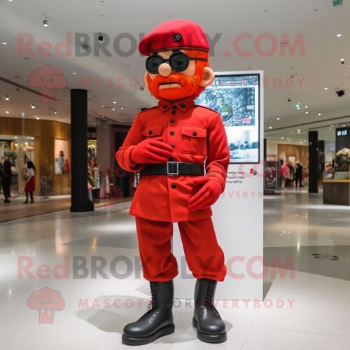Mascotte Redbrokoly De Personnage De Commando Rouge Habillé D'un Pantalon De Costume Et De Bérets