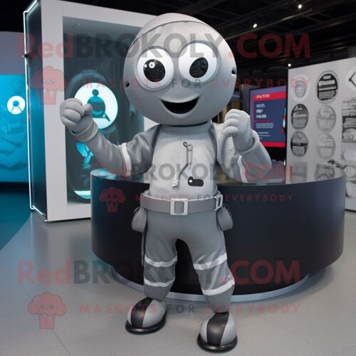 Costume De Mascotte Redbrokoly De L'alliance Grise Personnage Habillé D'un Pantalon Et De Colliers
