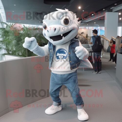 Costume De Mascotte Redbrokoly De Barracuda Gris Personnage Habillé Avec Un Jean Et Des Montres