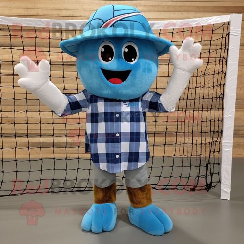 Personnage De Costume De Mascotte Redbrokoly De Filet De Volley-Ball Bleu Ciel Habillé D'une Chemise En Flanelle Et D'épingles À Chapeau