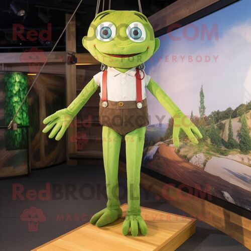 Personnage De Costume De Mascotte Redbrokoly Olive Tightrope Walker Habillé Avec Un Jean Bootcut Et Des Bretelles