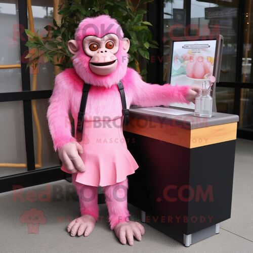 Mascotte Redbrokoly De Personnage De Chimpanzé Rose Habillé D'une Robe De Cocktail Et De Mallettes