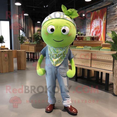 Personnage De Costume De Mascotte Redbrokoly Cerise Vert Lime Habillé D'une Chemise En Chambray Et D'écharpes