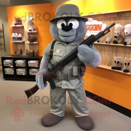 Personnage De Costume De Mascotte Redbrokoly De Tireur D'élite Gris Habillé D'une Combinaison Et De Mallettes
