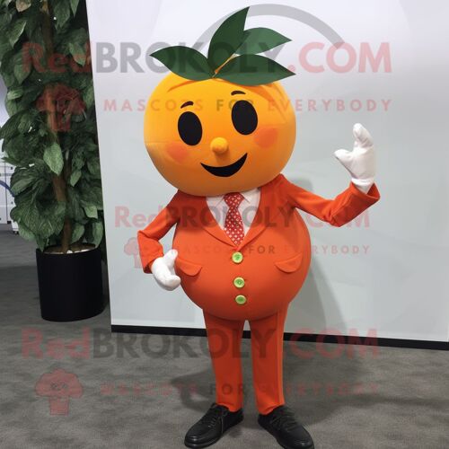 Mascotte Redbrokoly De Personnage De Prune Orange Vêtu D'une Veste De Costume Et De Pochettes De Costume
