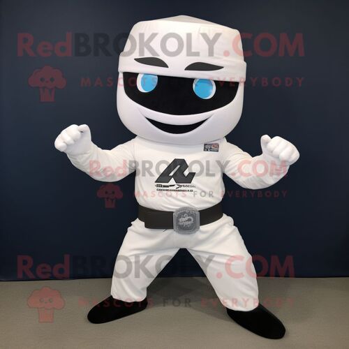 Personnage De Costume De Mascotte Redbrokoly De Ninja Blanc Habillé D'un Bermuda Et De Cummerbunds