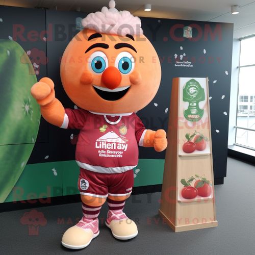 Personnage De Costume De Mascotte Redbrokoly Peach Framboise Habillé D'un Maillot De Rugby Et De Cummerbunds