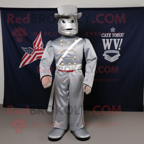 Costume De Mascotte Redbrokoly De Soldat De La Guerre Civile En Argent Habillé D'un T-Shirt À Col En V Et De Pochettes