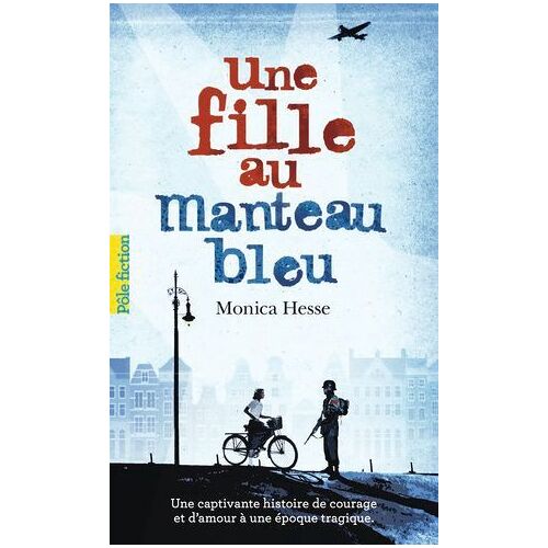 Une Fille Au Manteau Bleu