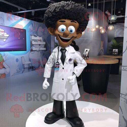 Personnage De Costume De Mascotte Redbrokoly De Docteur Noir Habillé D'une Chemise Habillée Et D'épingles À Cravate