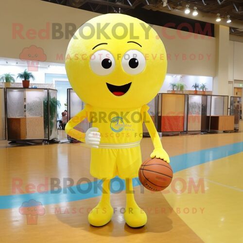 Personnage De Costume De Mascotte Redbrokoly De Balle De Volley-Ball Jaune Citron Habillé D'un Pantacourt Et De Pinces À Chaussures