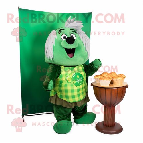 Personnage De Costume De Mascotte Redbrokoly Green Shepard S Pie Habillé D'un T-Shirt Graphique Et De Boucles D'oreilles