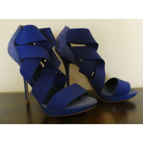 Escarpins Bleus À Talons Hauts. Pointure 36. Talons 10 Cm. Zara