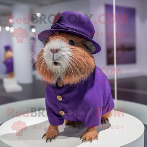 Personnage De Costume De Mascotte Redbrokoly De Cochon D'inde Violet Habillé D'une Culotte Et D'épingles À Chapeau