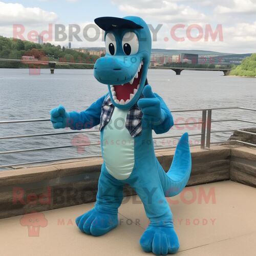 Personnage De Costume De Mascotte Redbrokoly De Monstre Du Loch Ness Turquoise Habillé D'un Jean Bootcut Et De Montres Bracelet
