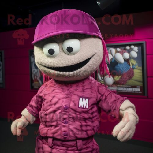 Personnage De Costume De Mascotte Redbrokoly Magenta Mummy Habillé D'un Tee-Shirt De Baseball Et De Bonnets