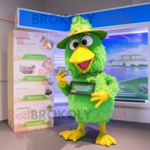 Personnage De Costume De Mascotte Redbrokoly De Poulet Vert Citron Vêtu D'un Maillot De Bain Et De Ceintures De Smoking