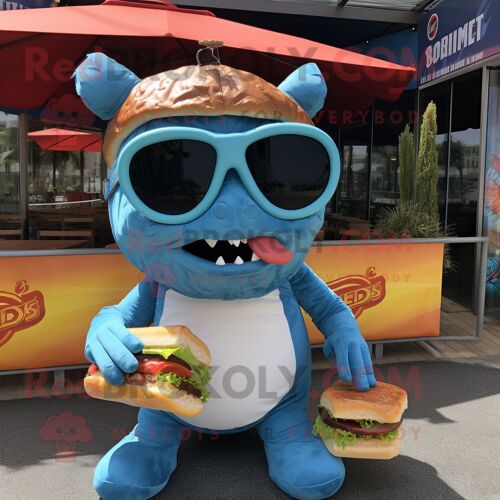 Personnage De Costume De Mascotte Redbrokoly Blue Pulled Pork Sandwich Habillé D'un Short Et De Lunettes De Soleil