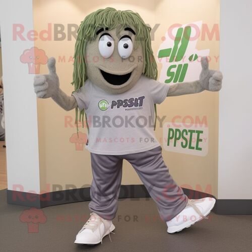 Personnage De Costume De Mascotte Redbrokoly De Pâtes Au Pesto Gris Habillé D'un Jogging Et De Pinces À Chaussures