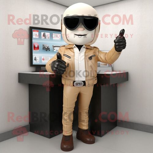 Mascotte Redbrokoly De Personnage De Procureur Beige Vêtu D'une Veste De Motard Et De Mitaines