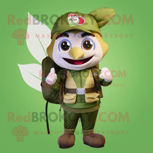 Personnage De Costume De Mascotte Redbrokoly Olive Arrow Of Love Habillé Avec Un Pantalon Chino Et Des Sacs À Dos