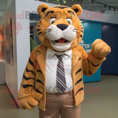 Personnage De Costume De Mascotte Redbrokoly De Tigre Brun Habillé Avec Une Chemise Habillée Et Des Épingles À Cravate