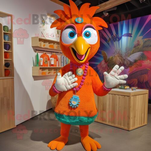 Personnage De Costume De Mascotte Redbrokoly De Paon Orange Habillé D'une Chemise Henley Et De Bracelets